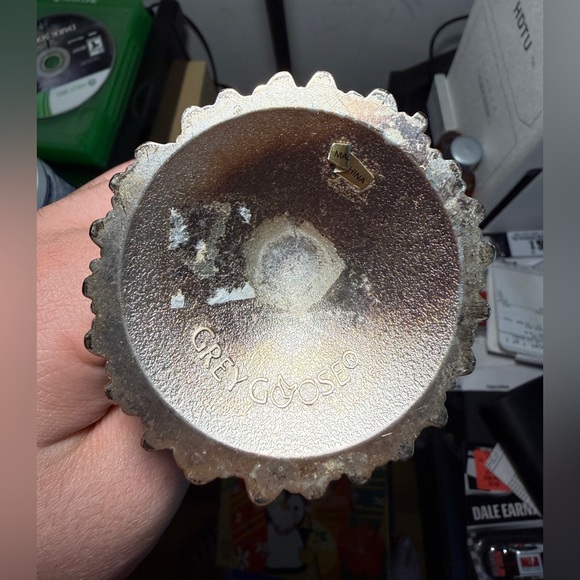 Grey Goose Vodka 1 Martini Glasses Pewter Stems Twisted Leaf Feather 6.5" - Nice - Picture 4 of 6